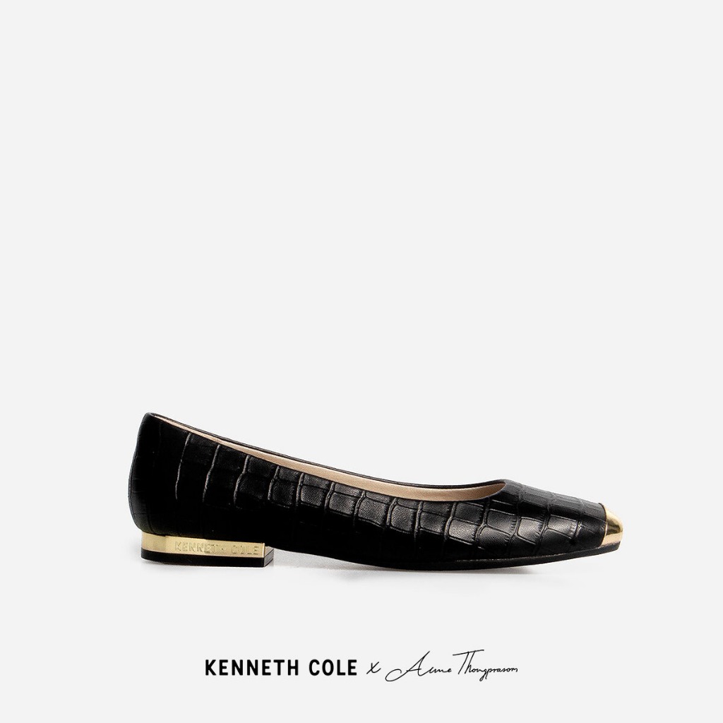 KENNETH COLE x ANNE THONGPRASOM รองเท้าส้นแบนผู้หญิง รุ่น ASTAIRE FLATS JET BLACKCROC สีดำจระเข้ ( FLT - KF14077LE-967 )