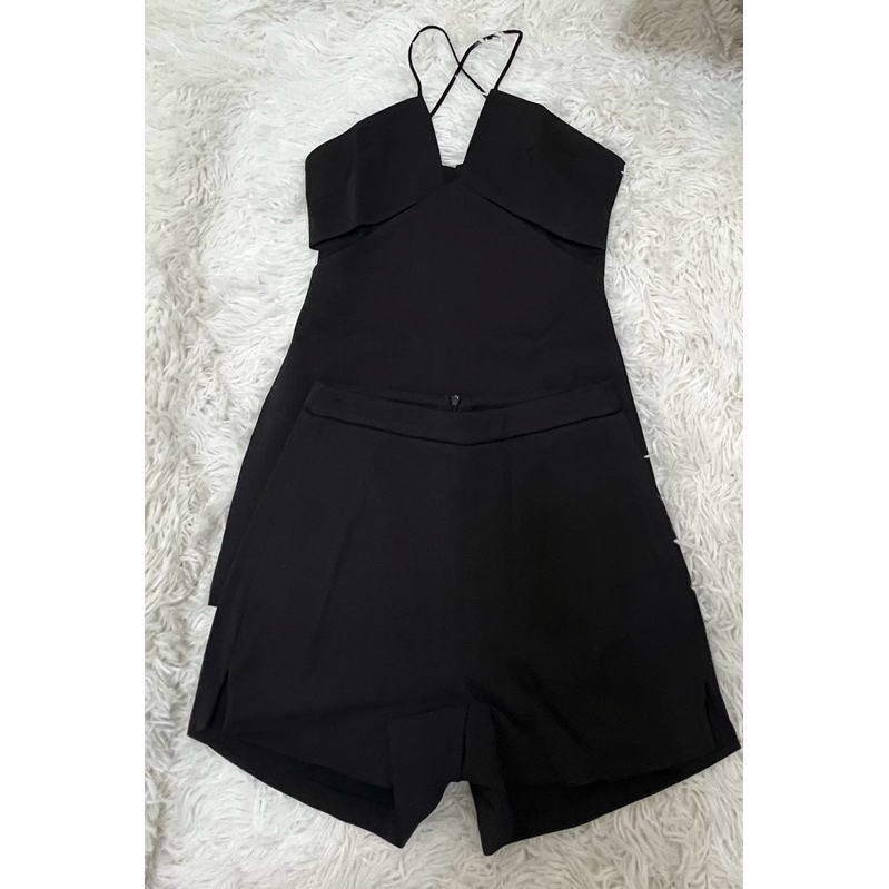 งานป้าย Nine closet  เซท2ชิ้น มือ1 ป้ายห้อย งานสวย เซ็กซี ขนาดเสื้ออก32“ กางเกงเอว26”-27“สะโพก36”ควา