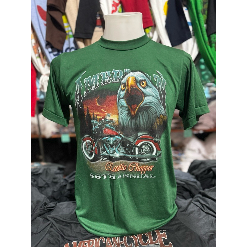 3Dเสื้อผ้าบางสีเขียว สีขับผิว สกรีนลายหน้าหลัง ไม่มีตะเข็บข้าง ผ้านิ่มสวมใส่สบาย ใส่ได้ทั้งหญิงชาย