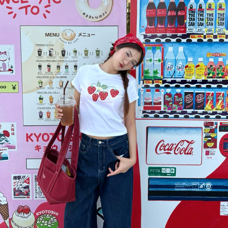 (NEW‼️) Kalamel เสื้อยืดผู้หญิง baby tee ลาย Strawberry - รูปที่ 3