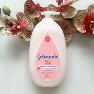 500 ml. ผลิต 09/25 Johnson’s Baby Lotion ครีมทาผิว เหมาะสำหรับทุกเพศทุกวัย จอห์นสัน เบบี้โลชั่น สีชมพู สูตรดั้งเดิม