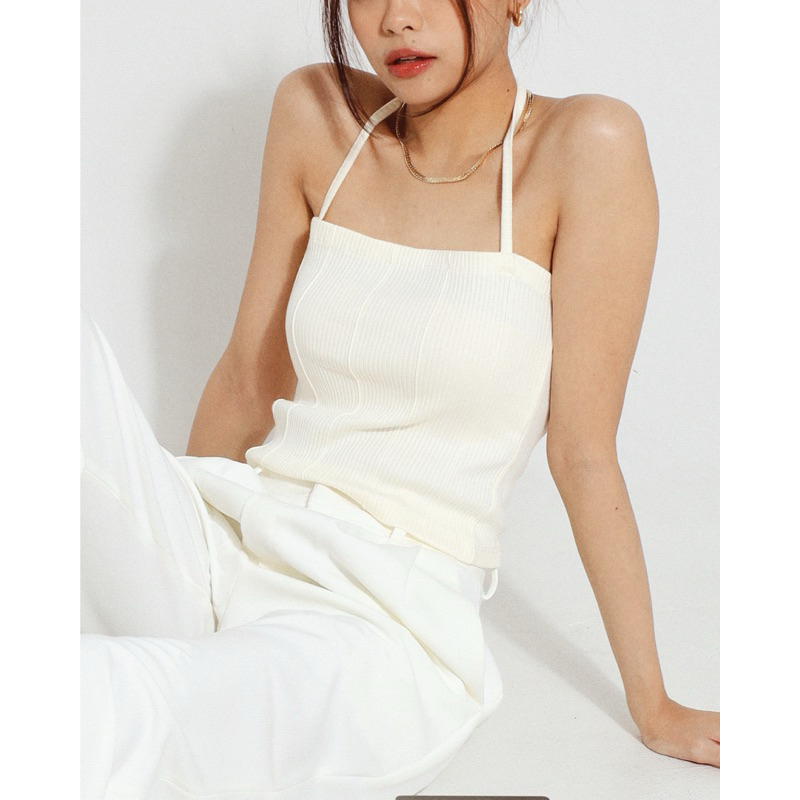 สินค้าdefect ขอคนรับได้เฉพาะ 11.11 sale Bagels top /เสื้อสายเดี่ยวคล้องคอ