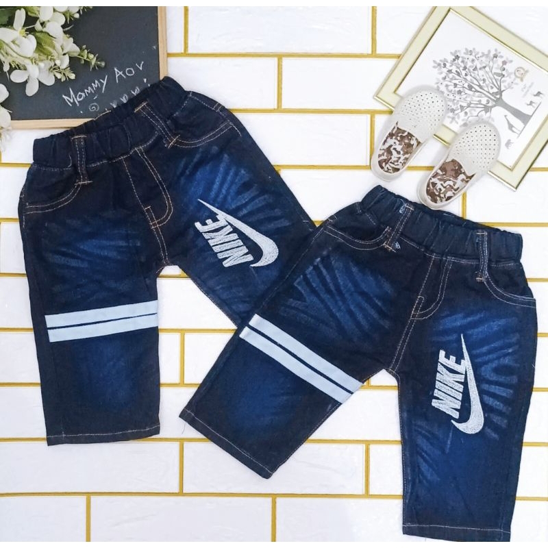 กางเกงยีนส์เด็กขาสามส่วนทรงเดฟ(DD57)