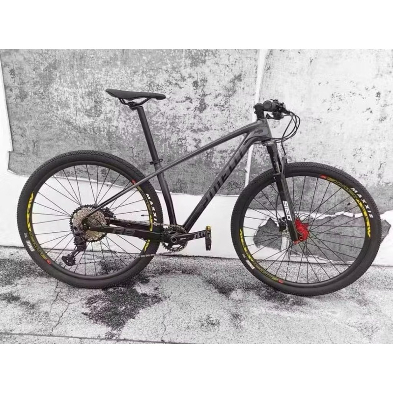 จักรยานเสือภูเขา PINELLI R8 12 สปีด 2024 29 นื้ว (Shimano XT, เฟรมคาร์บอน, หนัก 11.4kg)