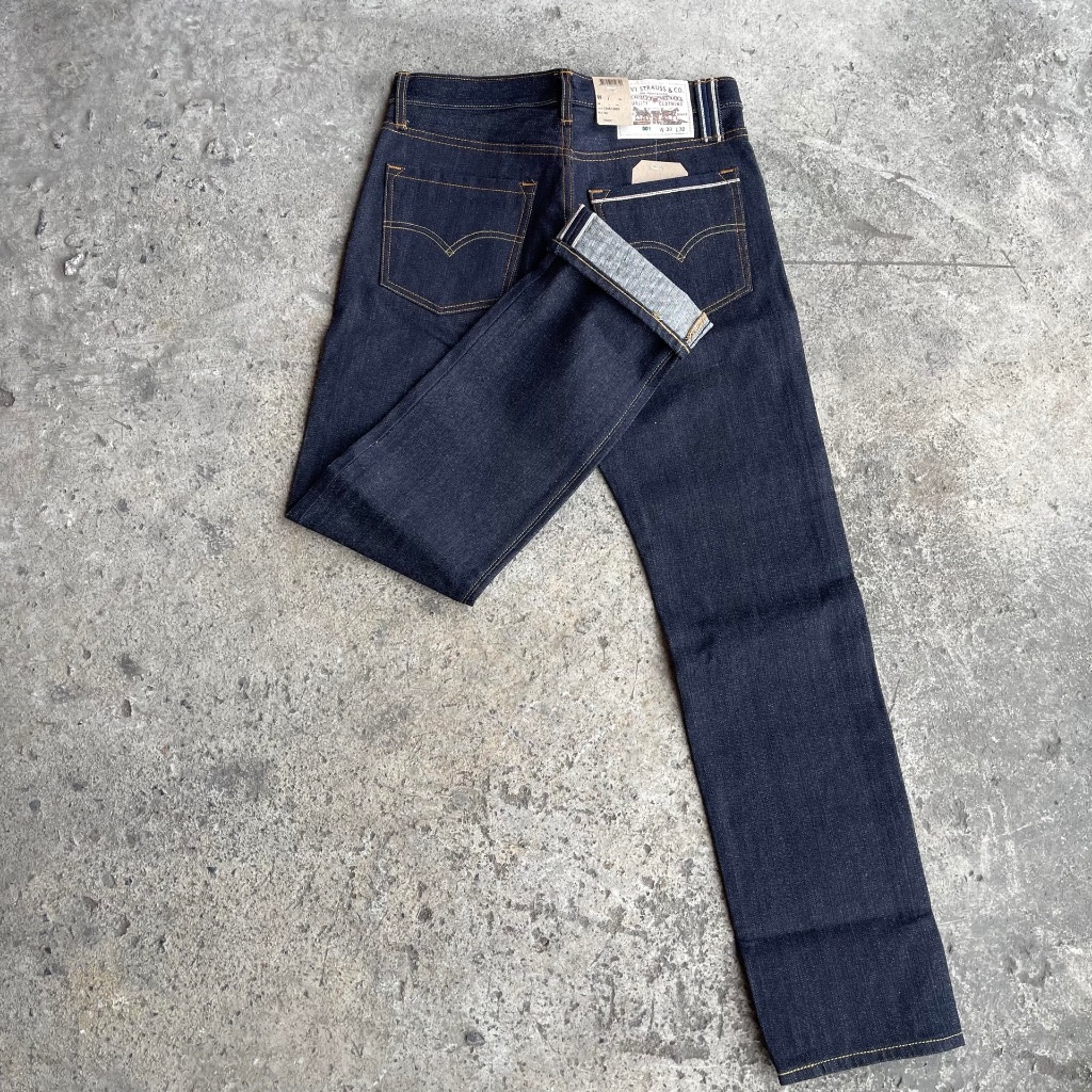 กางเกงยีนส์ ผ้าดิบ ริมแดง ทรงกระบอกกลาง เป้ากระดุม