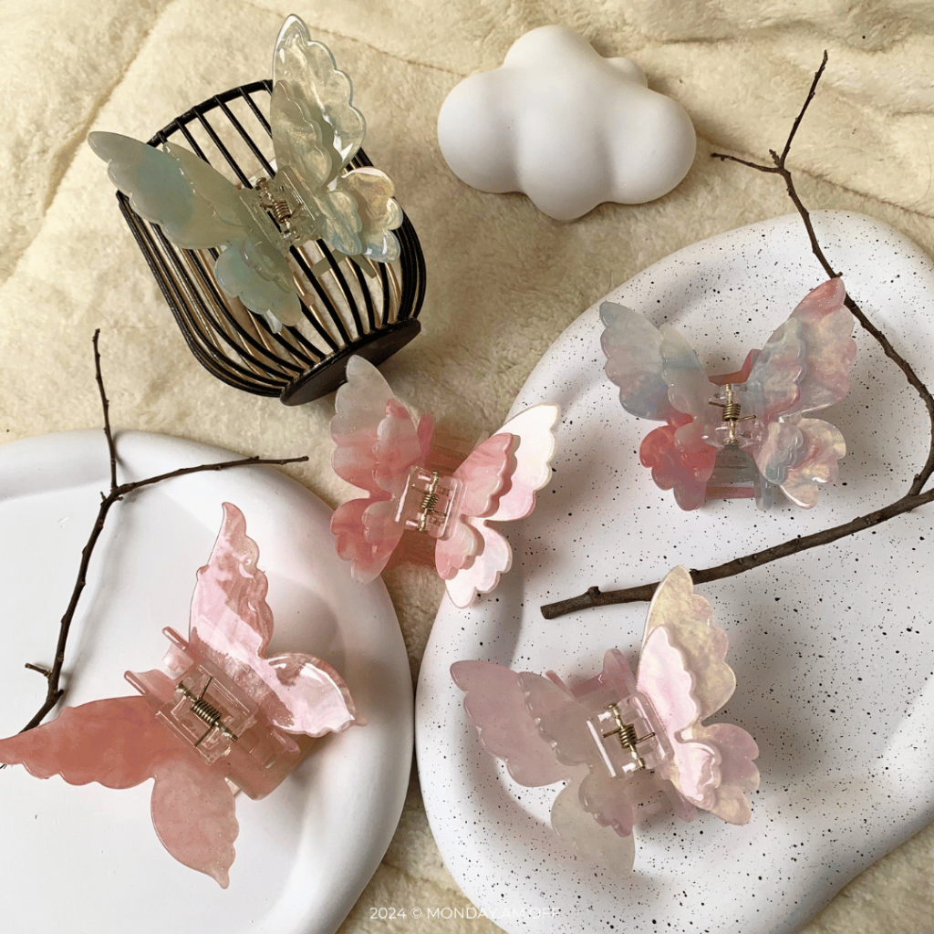 [จัดส่งไว!] กิ๊บติดผมผีเสื้อ เปลี่ยนสีได้ Butterfly Hair Claw สดใสรับซัมเมอร์ — รุ่น Meadow Collection