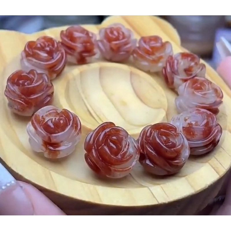 ลูกปัดหยกธรรมชาติ  แกะสลัก ทรงกุหลาบ ทรงกระต่าย ทรงมังคุด ทรงแมว ทรงโบ ทรงหมี