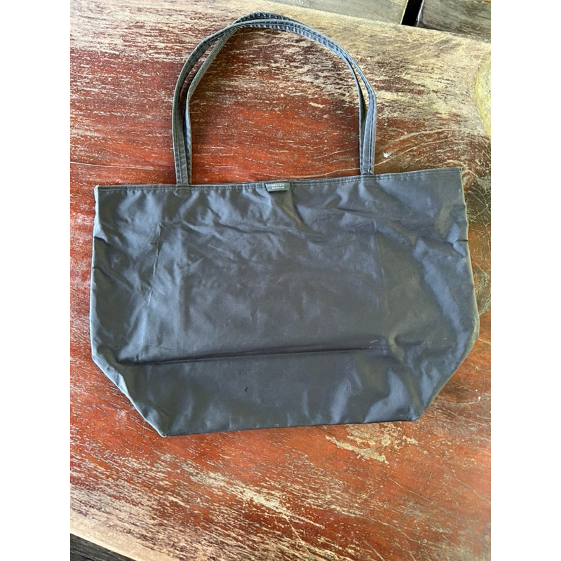 Kylian tote bag มือสอง