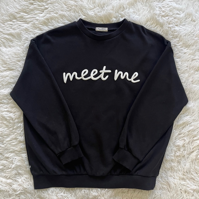 (meet me) สเวตอร์สีดำ