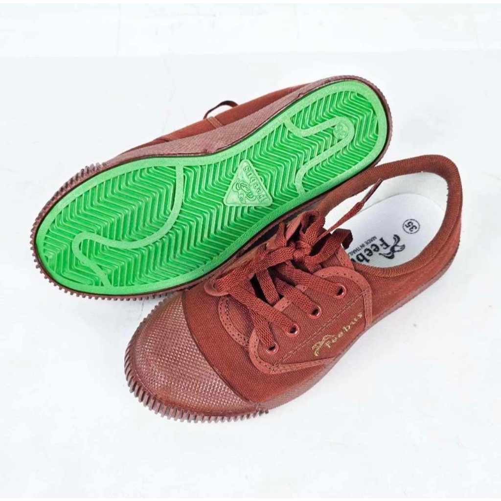 รองเท้าผ้าในเบรกเกอร์4x4