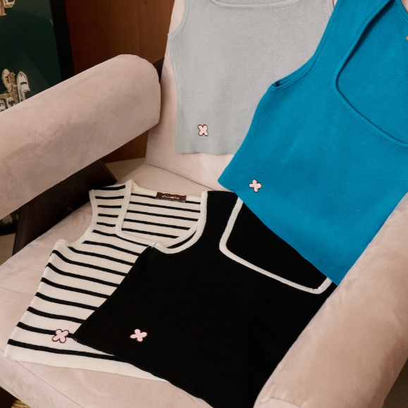 SHUUXME Toto tank top (เสื้อกล้ามคอเหลี่ยมผ้า knit) พร้อมส่งค่ะ