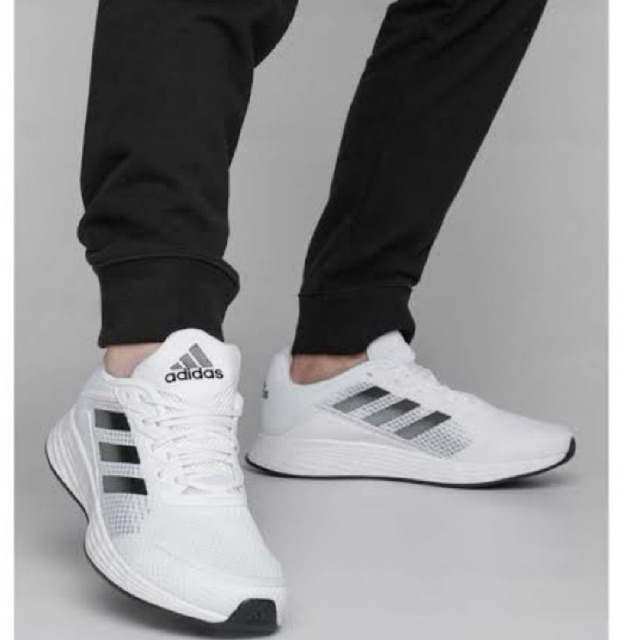 รองเท้าผ้าใบ ADIDAS DURAMO SL  สีขาว รับประกันของแท้100%
