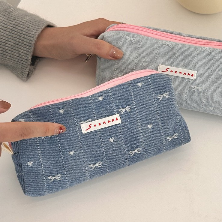 ShopAt.Two[BG-642] กระเป๋าใส่ดินสอเครื่องเขียนโบว์เดนิม กระเป๋าใส่เหรียญ ใส่ของใช้นักเรียน กระเป๋าคลัตช์พกพา