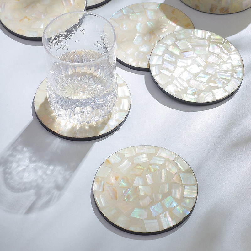 สไตล์นอร์ดิก Round Coaster ฉนวนกันความร้อน Mat Set Anti - ลวกบ้านเสื่อถ้วยน้ำสำหรับห้องนั่งเล่น