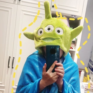 PP ผ้าคลุม ผ้าคลุมตัว ผ้าห่ม Little Green Man น้อง Alien เจ้าสามตา จากเรื่อง Toy story (100*150cm)