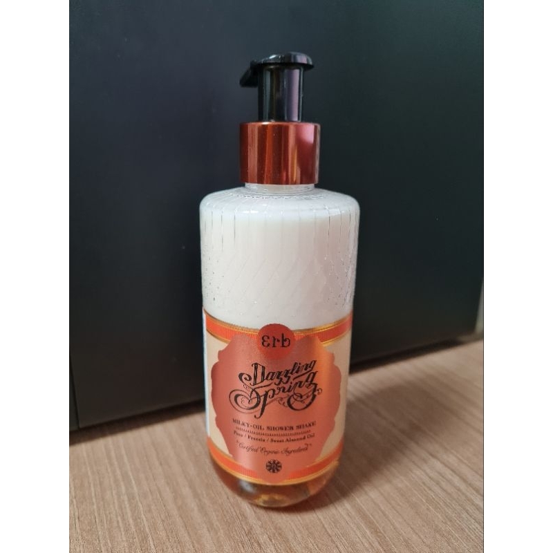 Erb Dazzling Spring Milky-Oil Shower Shake ออยล์อาบน้ำ ขนาด 230ml.