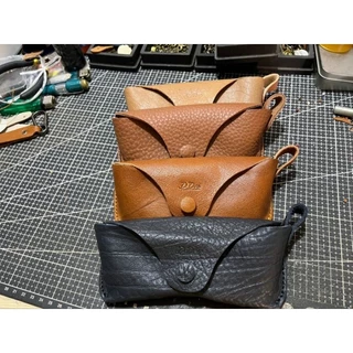 ซองหนังวัวแท้ใส่แว่นตา ซองใส่แว่นตา Glasses Leather Case ร้านไทย(แจ้งขอรับเพิ่มสายคล้องหรือสายรัดเข็มขัดฟรี)