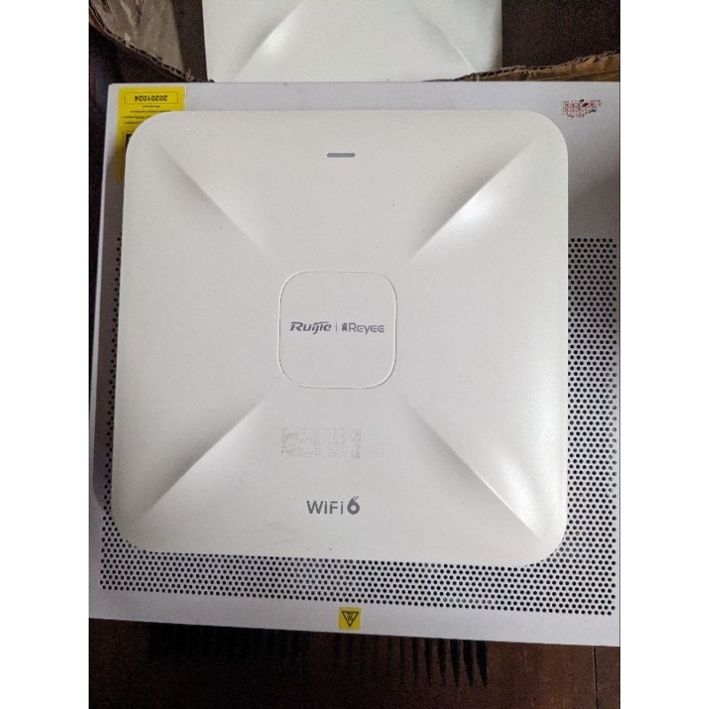 ruijie rg rap2260(G) wifi6 มือสอง พร้อมขายึด on cloud ได้