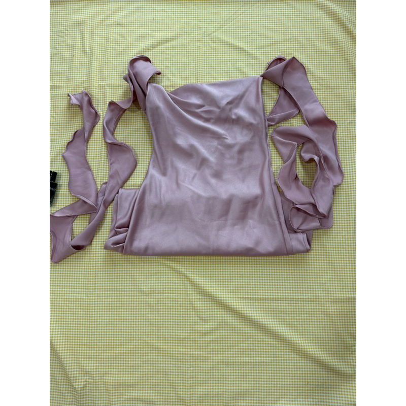 ชุดเดรส แบรนด์ Ddend Closet (มือสอง)