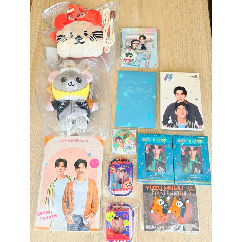 COLLECTIBLE CARD ALBUM Card Acrylic Keychain Gmmtv gmm Holder photocard