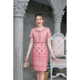 ZC36ชุดเดรสลายไทยคอปักดอกไม้ทรงสอบลายขอ