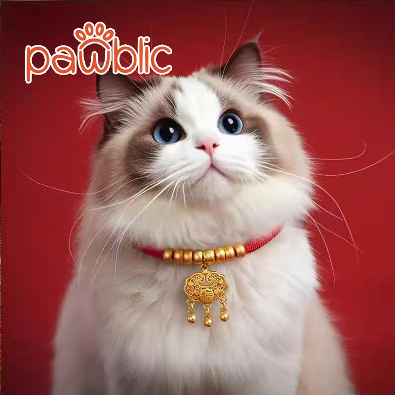Pawblic ปลอกคอแมว สร้อยคอล็อคทองสัตว์เลี้ยงนิ Lucky Collar ปลอกคอสัตว์เลี้ยง ปลอกคอแมวแบบปรับได้ทำมือ สีแดงอุปกรณ์เสริม