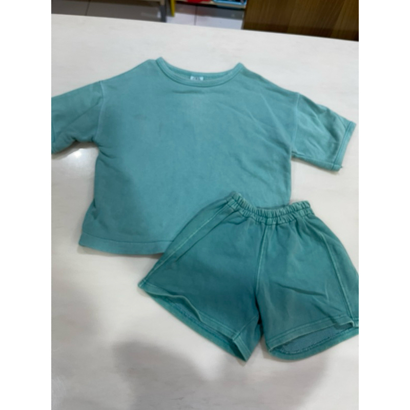 ชุดเซ็ท zara มือ2 size 4-5 years