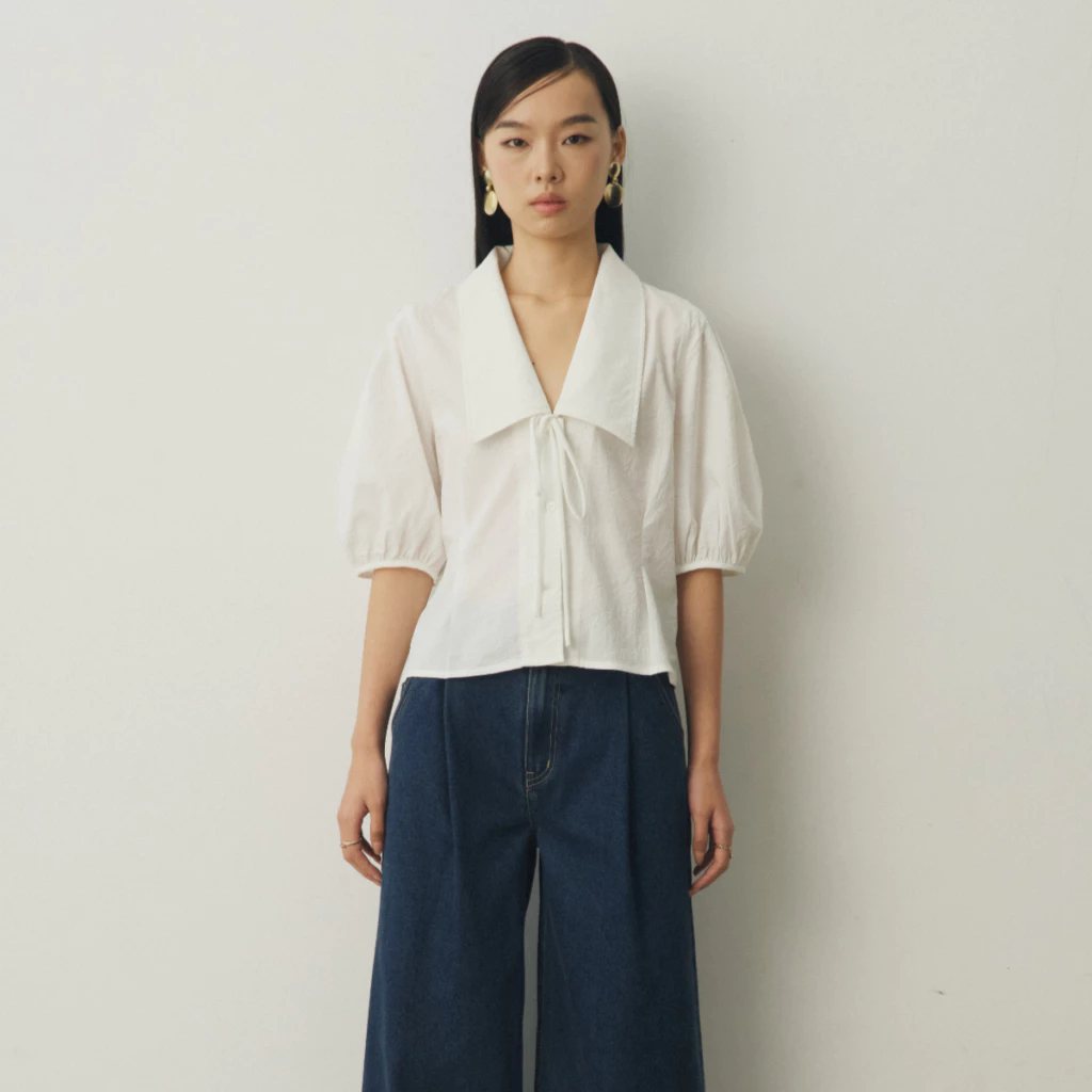 SHE KNOWS - Iris Blouse เสื้อเบลาส์ แขนสั้น XS-XL