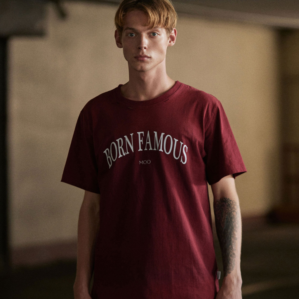 [MOO Billionaire 12/23] Born Famous T-Shirt เสื้อยืดผู้ชายฟอกเฟด แขนสั้น คอกลม แต่งดีเทลรอยขาด