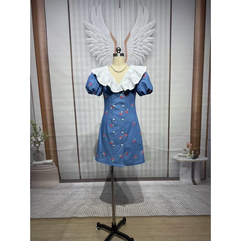 (s-2xl) เดรสยีนส์ คอปก ลายเชอร์รี่ งานป้าย chalita