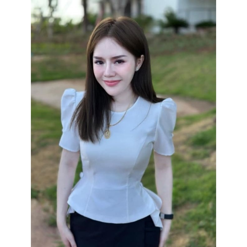 เสื้อผ้าฝ้ายกระดุมหลังแต่งจีบข้างสวยๆ
