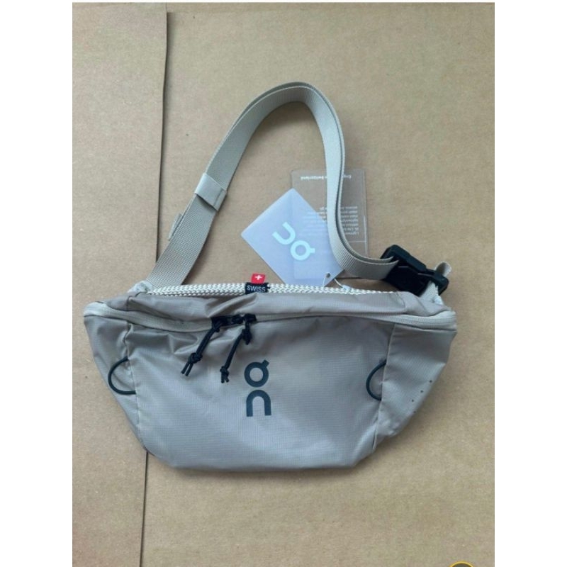 🔥พร้อมส่งค่าา🔥On Cloud Waist Pack 2L Liteป้ายห้อย
