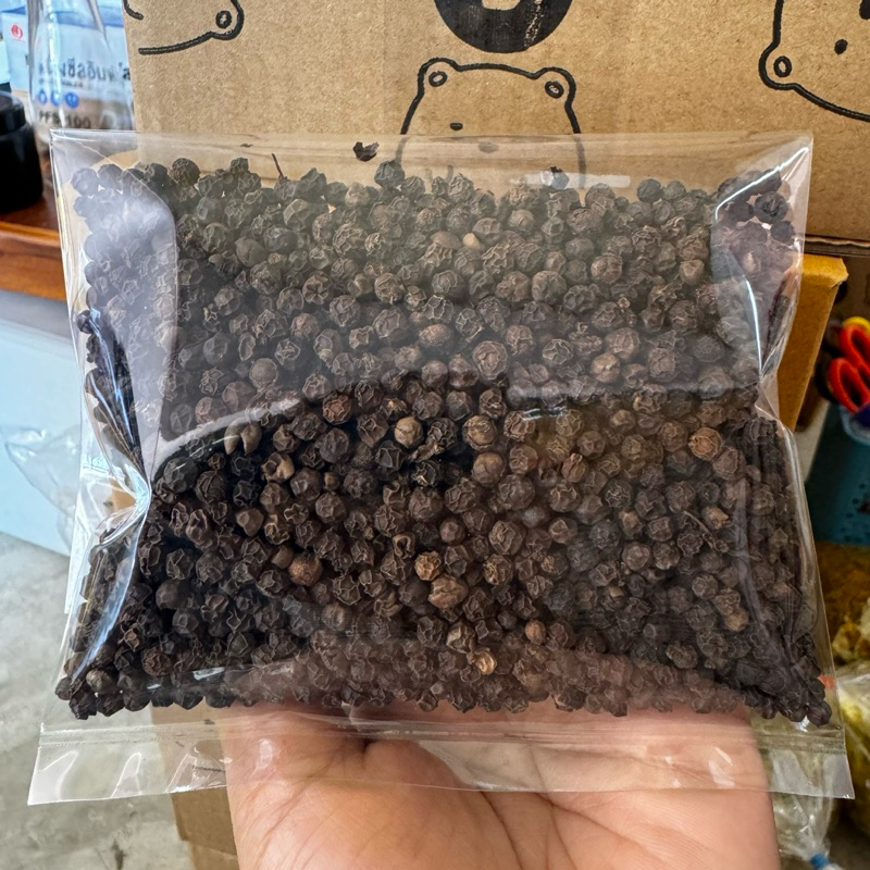 พริกไทยดำ หอม ฉุน ของใหม่ ขนาด 100 กรัม พร้อมจัดส่ง