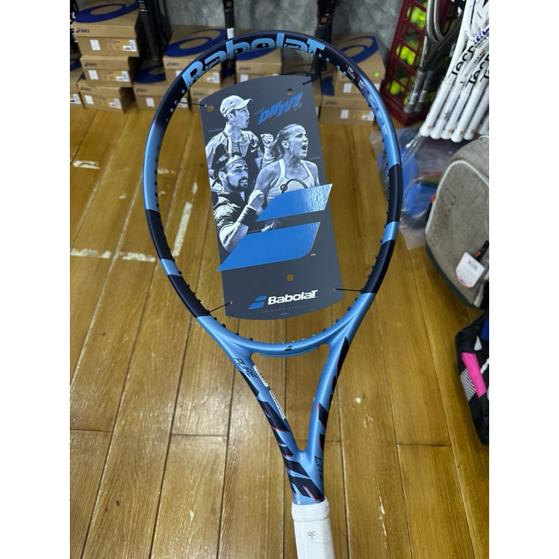 ไม้เทนนิส BABOLAT PURE DRIVE LITE 270 กรัม 2025 *สินค้าสั่งทำตามออเดอร์ ไม่รับเปลี่ยน หรือคืน*