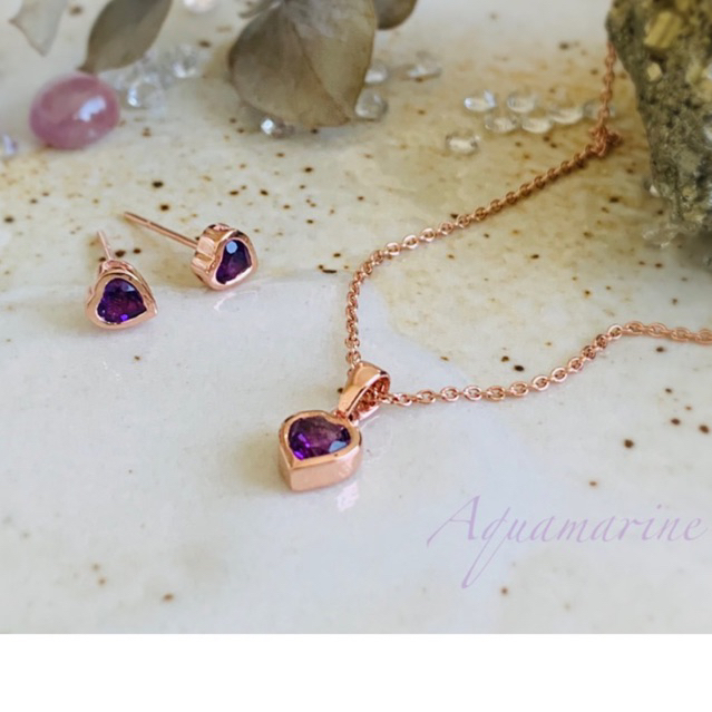 เซตพลอยอเมทิสต์( Amethyst )ดีไซน์หัวใจฝังหุ้ม จี้พลอยขนาด 5 มิล/ ต่างหูพลอยขนาด 4 มิล