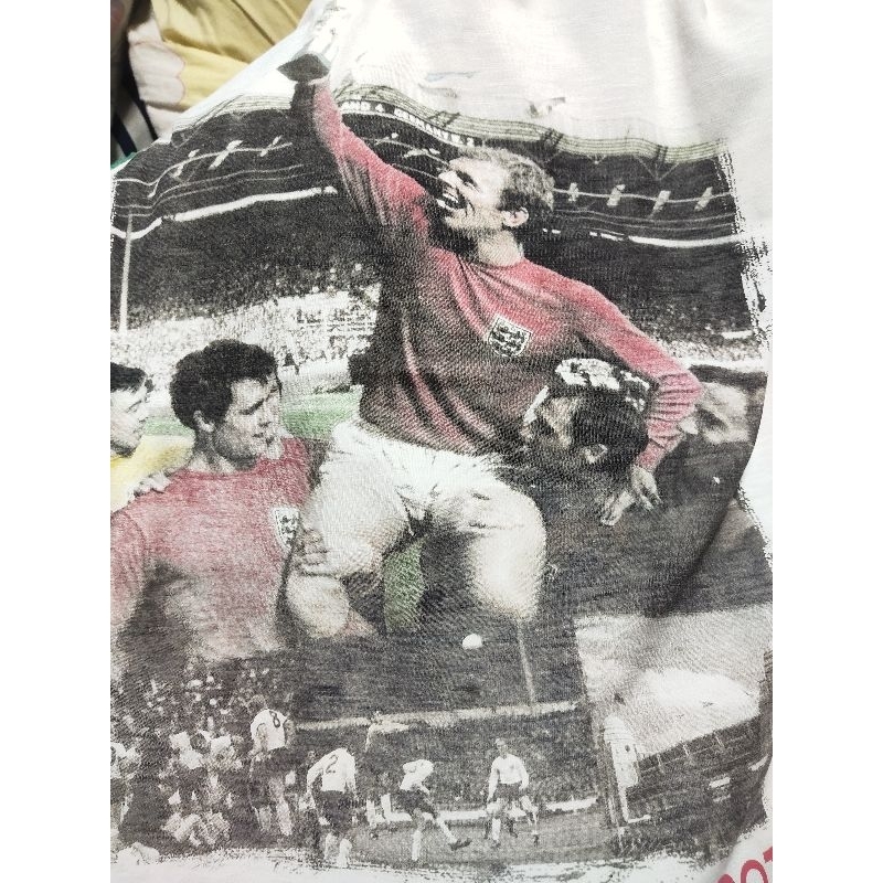 🧵1/010T👕เสื้อวินเทจFoodball อก48ยาว29" /เสื้อยืดมือ2 แบรนด์ วินเทจ การ์ตูน วง ลายมันส์