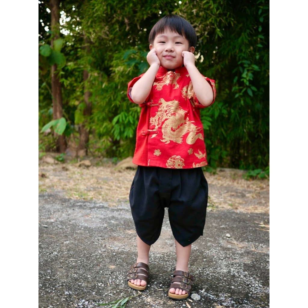 ชุดตรุษจีนเด็กชาย สไตล์ไทย / เสื้อป้าย+โจงกระเบน / พร้อมส่งจากไทย - รูปที่ 2