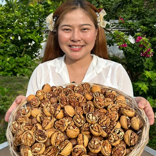 1แถม1 ถังละ400g. วอลนัทอบเนย ทั้งเปลือก หวานมัน หอมเลย ตุ๊กกี้ตัวแสบ (น้ำหนักรวมถัง)