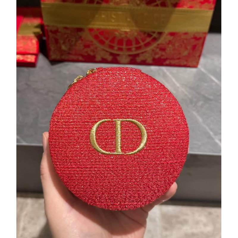 กระเป๋าและกล่องเก็บเครื่องสำอางส์ Dior