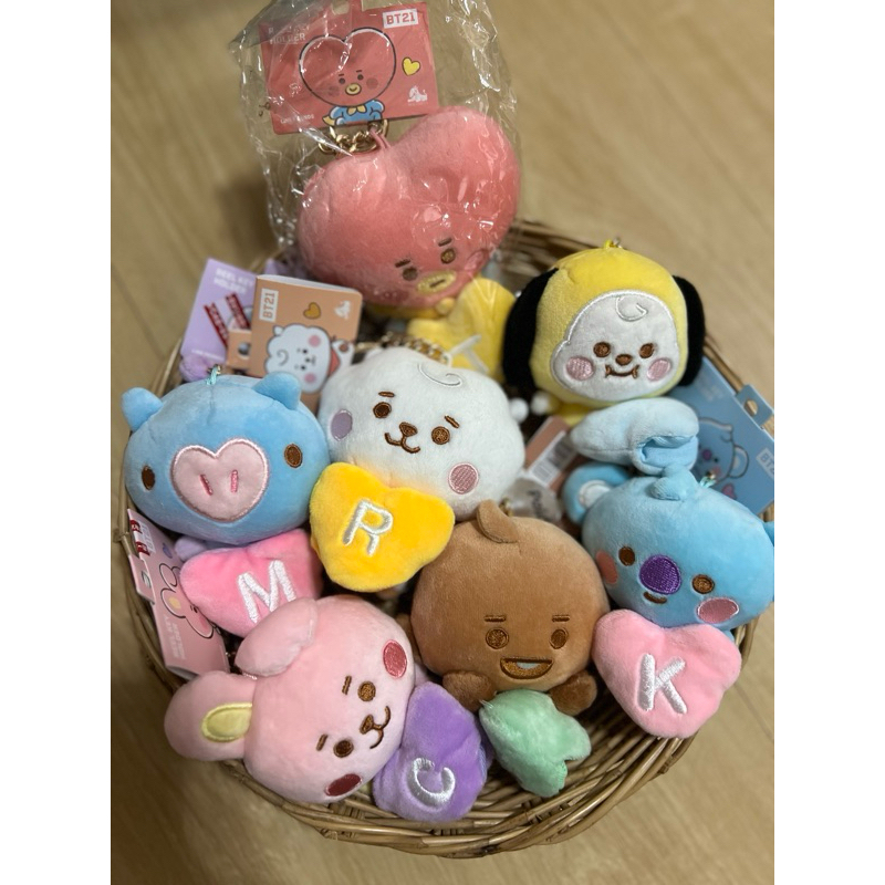 พวงกุญแจ bt21 ลิขสิทธิ์แท้จากญี่ปุ่น