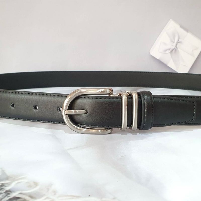 ใหม่! เข็มขัดใส่ทำงานหนัง PU 1.2” ใส่กับกางเกงสแล็ก เข็มขัดชายหญิงเส้นเล็กสายนูนสีดำเย็บขอบหัวเงินเงาเงินด้านoffice belt