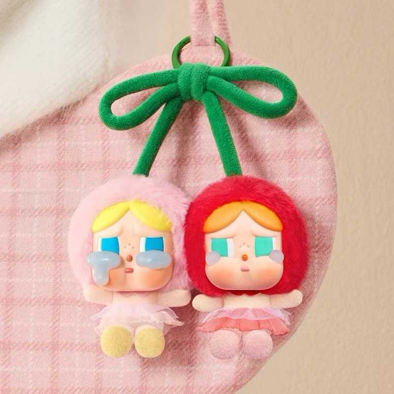ใช้โค้ดลด30% พร้อมส่งจากไทย พวงกุญแจ Cherry crybaby New collection