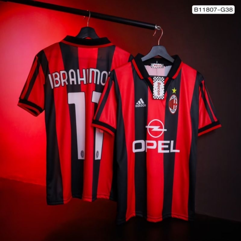 เสื้อบอลย้อนยุควินเทจ ทีมเอซี มิลาน (AC Milan)ผู้เล่นซลาตัน อิบราฮิโมวิช ฤดูกาล1998-2000ชุด เหย้า (H