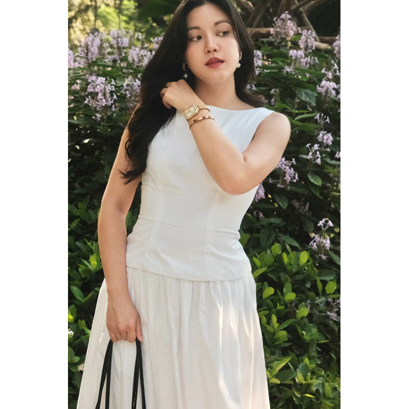 RAVii Essentials - Lady Boat Neck Top (เสื้อคอป้าน)