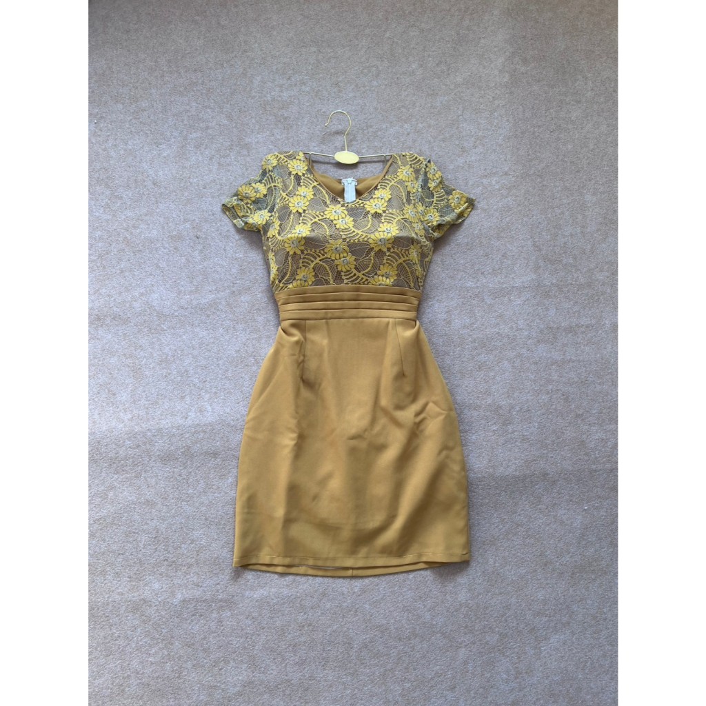 WK03 เดรสทำงานผ้าลูกไม้สีเหลือง Sz.S