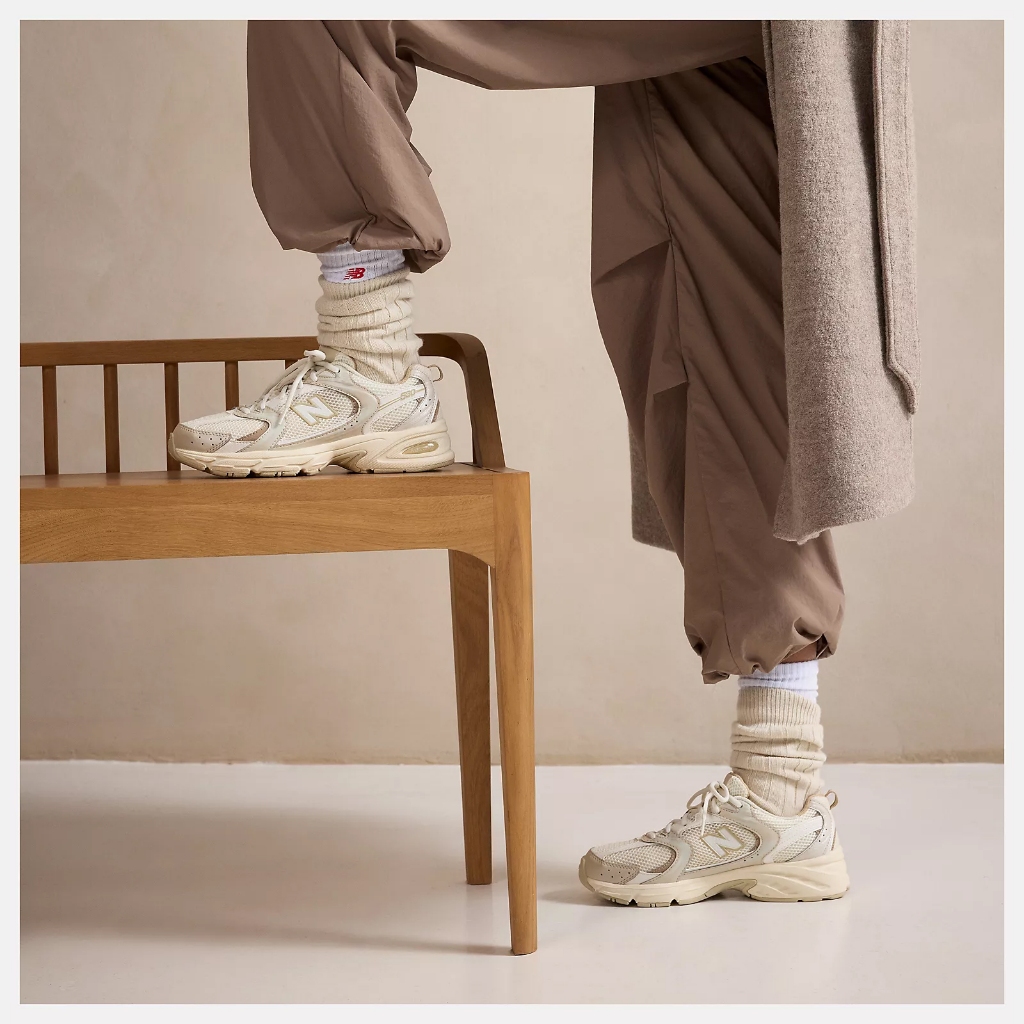 New Balance รองเท้าผ้าใบ รองเท้าลำลอง NB 530 MR530AA สี Beige Angora
