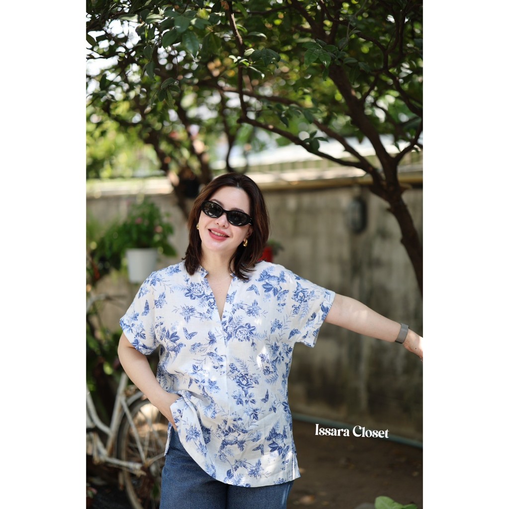 เสื้อลินินรุ่น COCO #ลายดอกฟ้าพื้นขาว