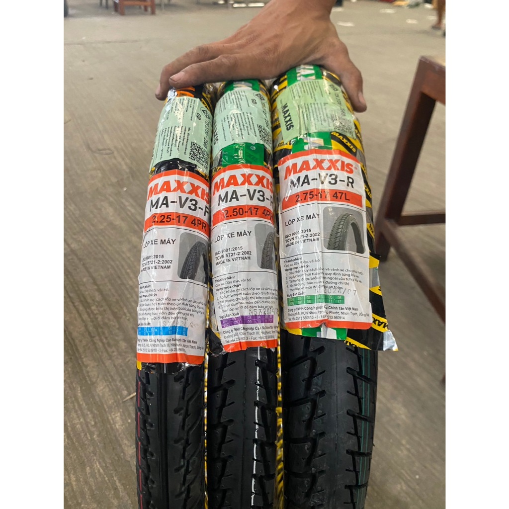 ยางมอเตอร์ไซค์ MAXXIS รุ่น MA-V3 ขนาด 2.25-17 , 2.50-17 , 2.75-17 TT ยางใหม่