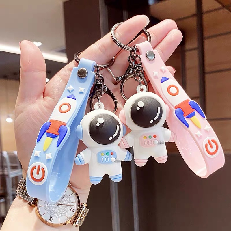 【รับประกัน30ปี】free gift พวงกุญแจนักบินอวกาศ ไฟโซล่าเซลล์