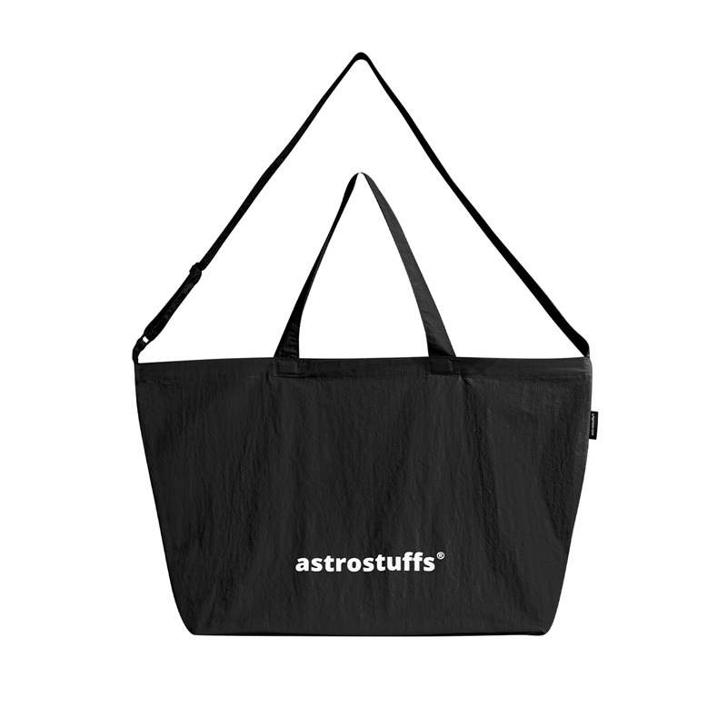 PORTABLE SHOPPING BAG (100% Recycled nylon portable shopping bag.)